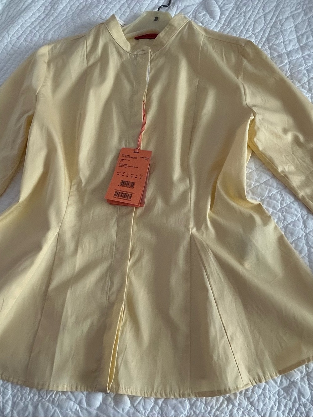 NWT BUTTERCUP NIPPED WAIST TOP